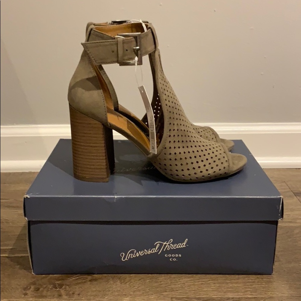 Women’s Hannah heeled open ankle bootie